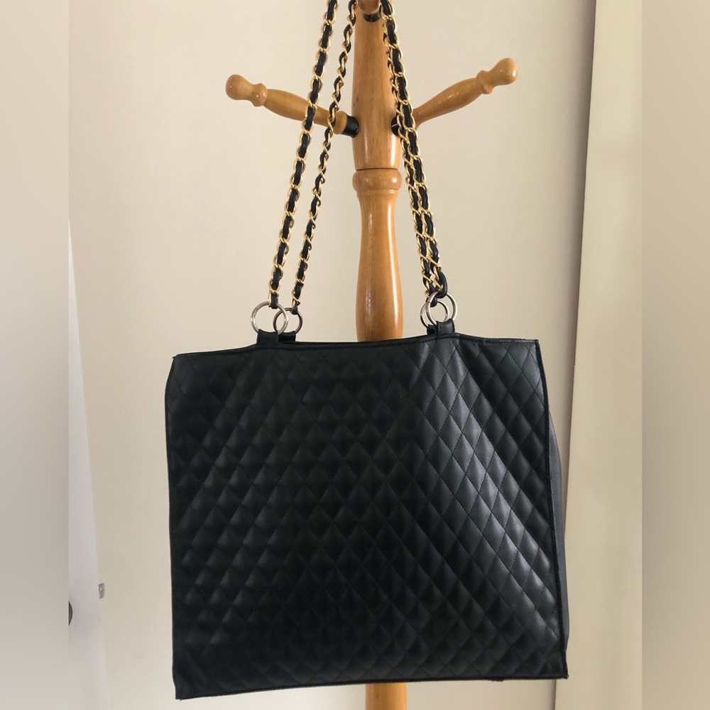 FINAL PRICE! Black large faux leather tote, gold/ black shoulder chain
